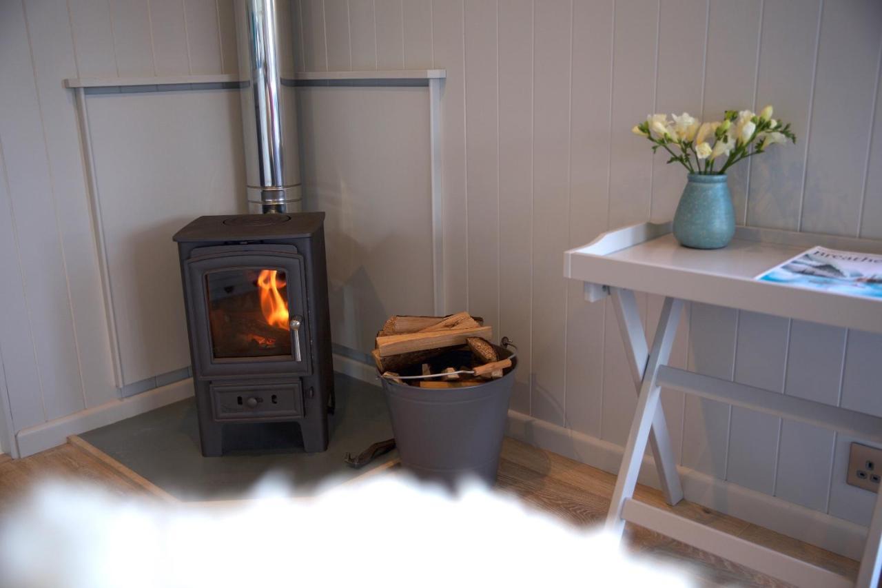 Blatchford Briar - Award Winning Private Shephards Huts With Their Own Secluded Hot Tubs Milton Abbot エクステリア 写真