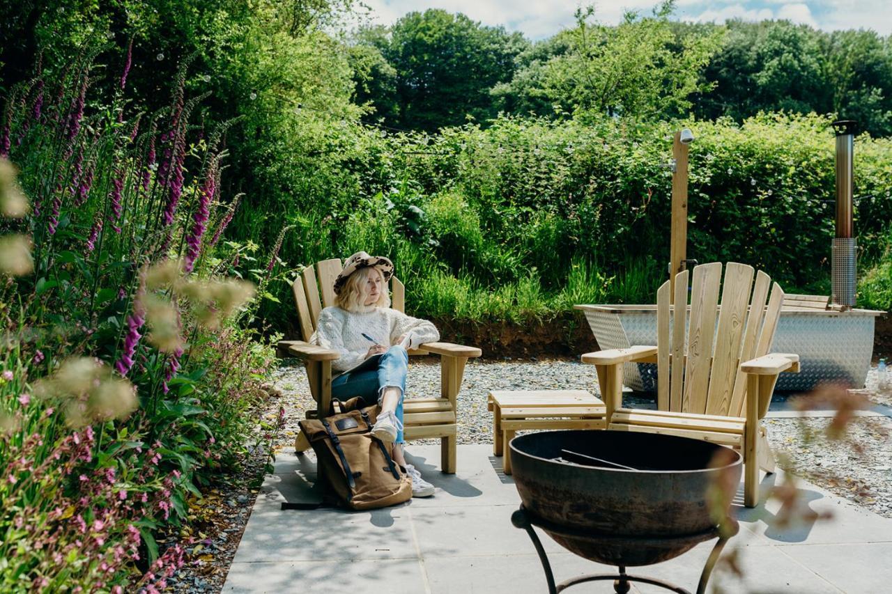 Blatchford Briar - Award Winning Private Shephards Huts With Their Own Secluded Hot Tubs Milton Abbot エクステリア 写真